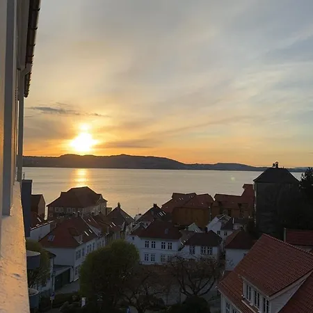 Central Apartment In Bergen * Берген